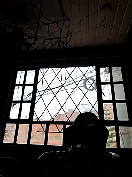 amanne misa online show from 10-16-25, 05:36