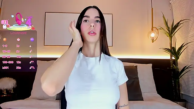 SolAvelar online show from 12-15-25, 03:22