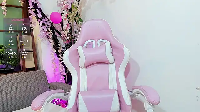 Snapshot of emma_ayala chatting on 03-04-26, 07:09 emma ayala online show from 03-04-26, 07:09