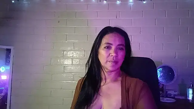 MiiaVelasquez online show from 07-25-26, 05:05