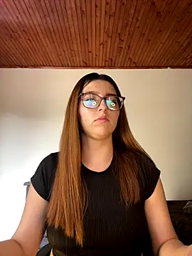 CoraVibes online show from 10-03-25, 07:33