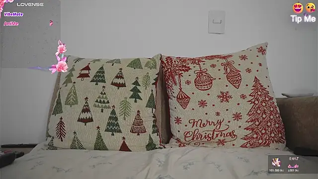 Roxybeautyy online show from 03-14-26, 09:37