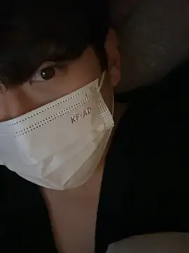 Snapshot of min9811 chatting on 11-10-25, 01:32 min9811 online show from 11-10-25, 01:32