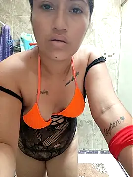 PChase5Bennt online show from 11-26-25, 03:24