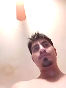 Snapshot of Arce92 chatting on 07-09-26, 05:33 Arce92 online show from 07-09-26, 05:33