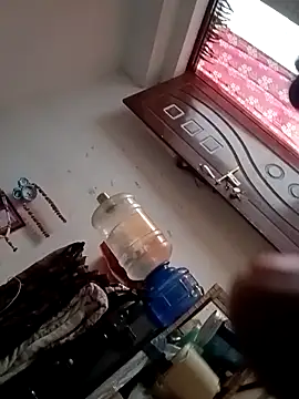 Snapshot of Telugu_coupul chatting on 09-10-25, 04:34 Telugu coupul online show from 09-10-25, 04:34