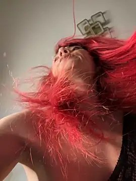 Snapshot of AlyxVonD chatting on 09-29-25, 07:08 AlyxVonD online show from 09-29-25, 07:08