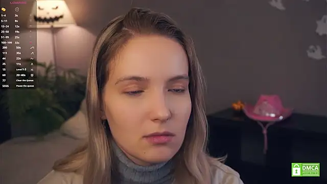 HongTomczak online show from 11-08-25, 09:20