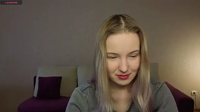 HongTomczak online show from 04-13-26, 07:47