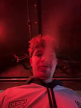 Snapshot of Drix_off chatting on 02-15-26, 01:13 Drix off online show from 02-15-26, 01:13