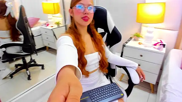 EimmyJones online show from 09-24-25, 03:32