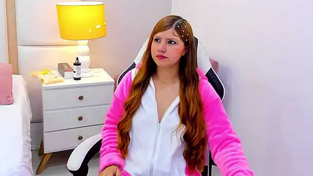 EimmyJones online show from 10-25-25, 03:03