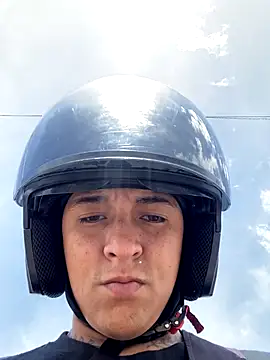 Jrivera22 online show from 11-10-25, 05:23