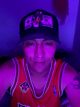 Jrivera22 online show from 11-28-25, 05:32