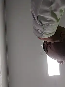 danigarci2307 online show from 02-03-26, 09:31