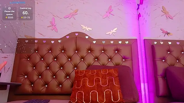 Zoe-Johnson  online show from 10-03-25, 10:07