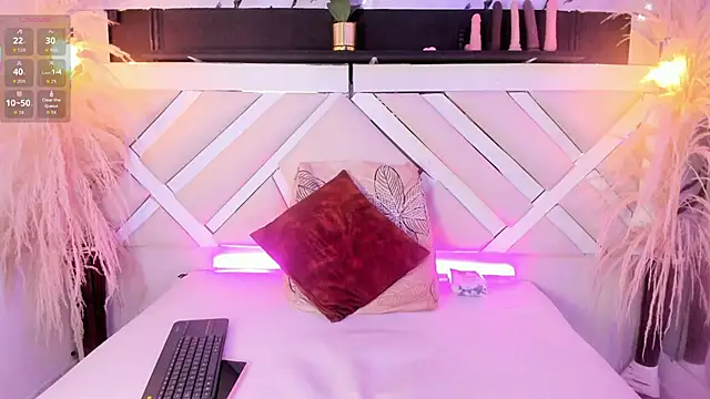 Zoe-Johnson  online show from 04-17-26, 09:40