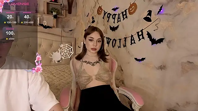 Crystal-Nuts online show from 10-21-25, 07:03