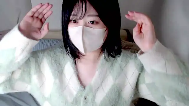 Snapshot of mi__san chatting on 11-02-25, 09:33 mi san online show from 11-02-25, 09:33