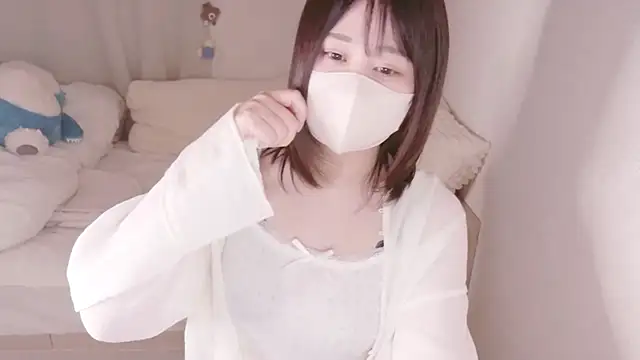 Snapshot of mi__san chatting on 03-06-26, 10:12 mi san online show from 03-06-26, 10:12