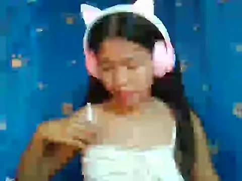 AnnewithanE online show from 04-26-26, 01:47