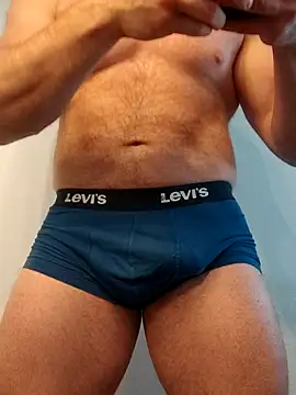 Snapshot of AlphaGymMale chatting on 10-02-25, 10:00 AlphaGymMale online show from 10-02-25, 10:00