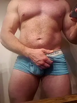 Snapshot of AlphaGymMale chatting on 11-02-25, 12:13 AlphaGymMale online show from 11-02-25, 12:13