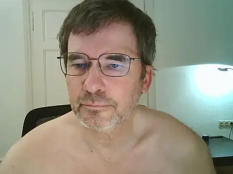 Snapshot of stallionrider88 chatting on 02-09-26, 08:35 stallionrider88 online show from 02-09-26, 08:35