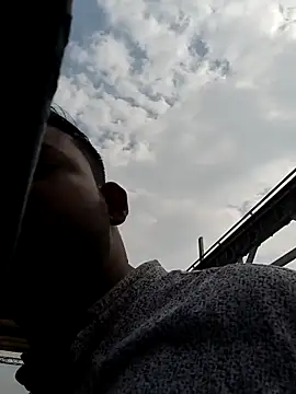 Snapshot of xyz-indian chatting on 10-06-25, 04:10 xyz-indian online show from 10-06-25, 04:10