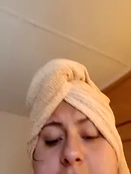 tudiablitalitabellaaa online show from 04-05-26, 07:44