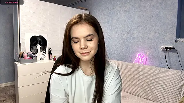 Lia rise online show from 02-13-26, 03:19