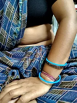 Snapshot of Hot_pooja55 chatting on 09-10-25, 03:01 Hot pooja55 online show from 09-10-25, 03:01