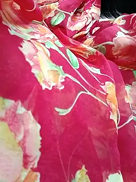 Snapshot of Hot_pooja55 chatting on 10-05-25, 02:10 Hot pooja55 online show from 10-05-25, 02:10