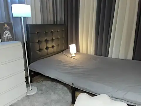 Blaire Samantha online show from 11-10-25, 08:24