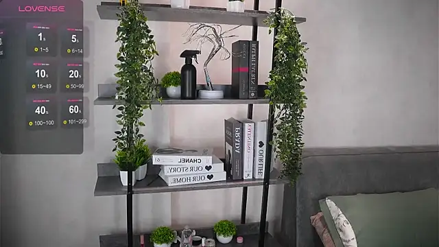 CameliaGlaue online show from 09-30-25, 10:09