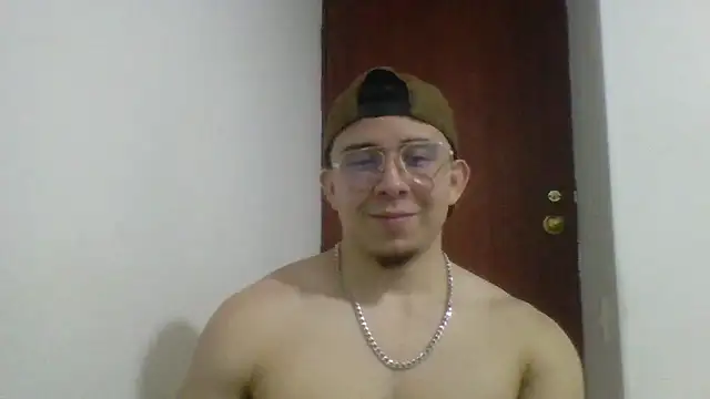 Eross Santy online show from 06-17-26, 12:24