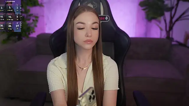 Ella 054 online show from 06-16-26, 06:21