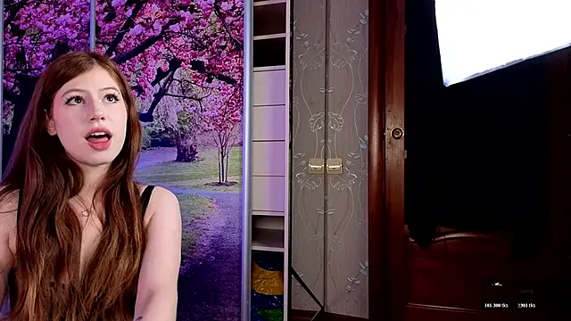 Snapshot of CarolaineMyers chatting on 05-25-26, 04:51 CarolaineMyers online show from 05-25-26, 04:51