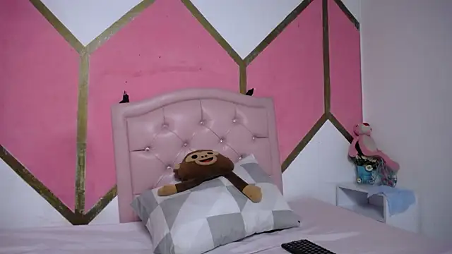 Mia Wilsom online show from 12-03-25, 11:52