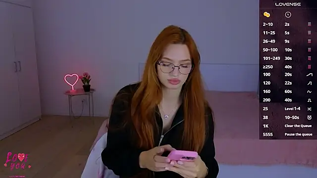 CuteAriel7 online show from 10-15-25, 03:23