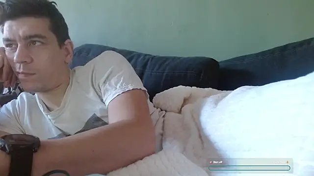 Snapshot of Ador_mask chatting on 11-29-25, 04:32 Ador mask online show from 11-29-25, 04:32