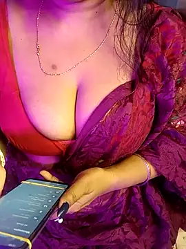Snapshot of monaa-darling chatting on 10-09-25, 07:23 monaa-darling online show from 10-09-25, 07:23