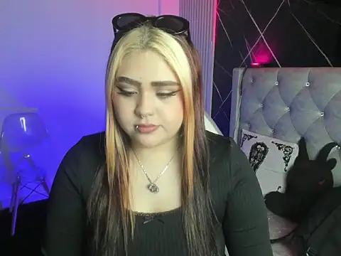 im bunny   online show from 12-01-25, 04:12