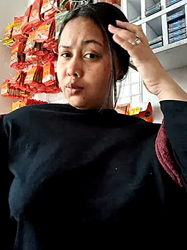 Alessandraa- online show from 10-25-25, 04:13