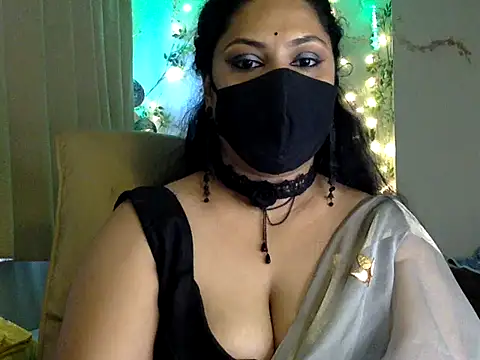 Indian queen007 online show from 08-02-26, 09:30