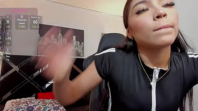 Snapshot of iamCharlotte19 chatting on 10-04-25, 07:23 iamCharlotte19 online show from 10-04-25, 07:23
