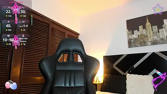 iamCharlotte19 online show from 06-19-26, 01:04