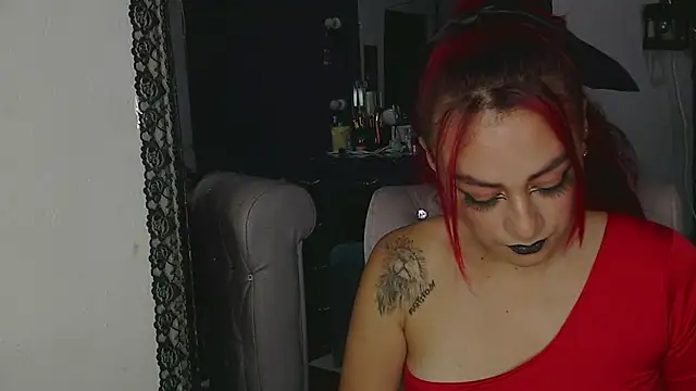 Snapshot of MeganBrown4 chatting on 03-16-26, 04:00 MeganBrown4 online show from 03-16-26, 04:00