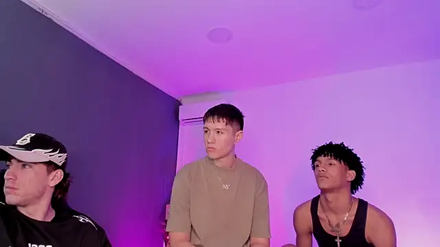 Handsomeboyss19 online show from 07-08-26, 12:37