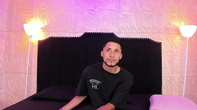 Snapshot of Akame_Draco chatting on 09-11-25, 03:28 Akame Draco online show from 09-11-25, 03:28